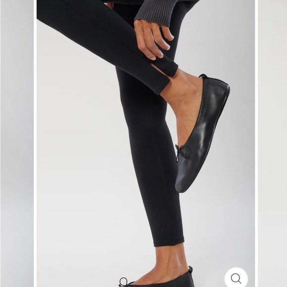 Ingrid and Isabel Everyday Ankle Zip Maternity Legging EUC - Picture 3 of 5